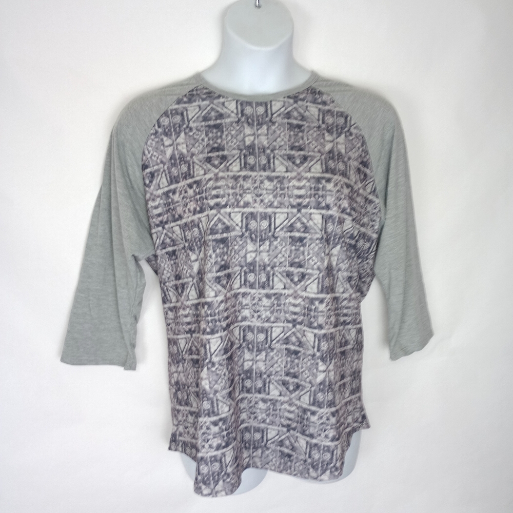 Lulaloroe Womens Top Size 2XL Long Sleeve Purple With Gray Sleeves